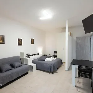  Appartamento Centro-10min Design Loft, Free Wi-fi
